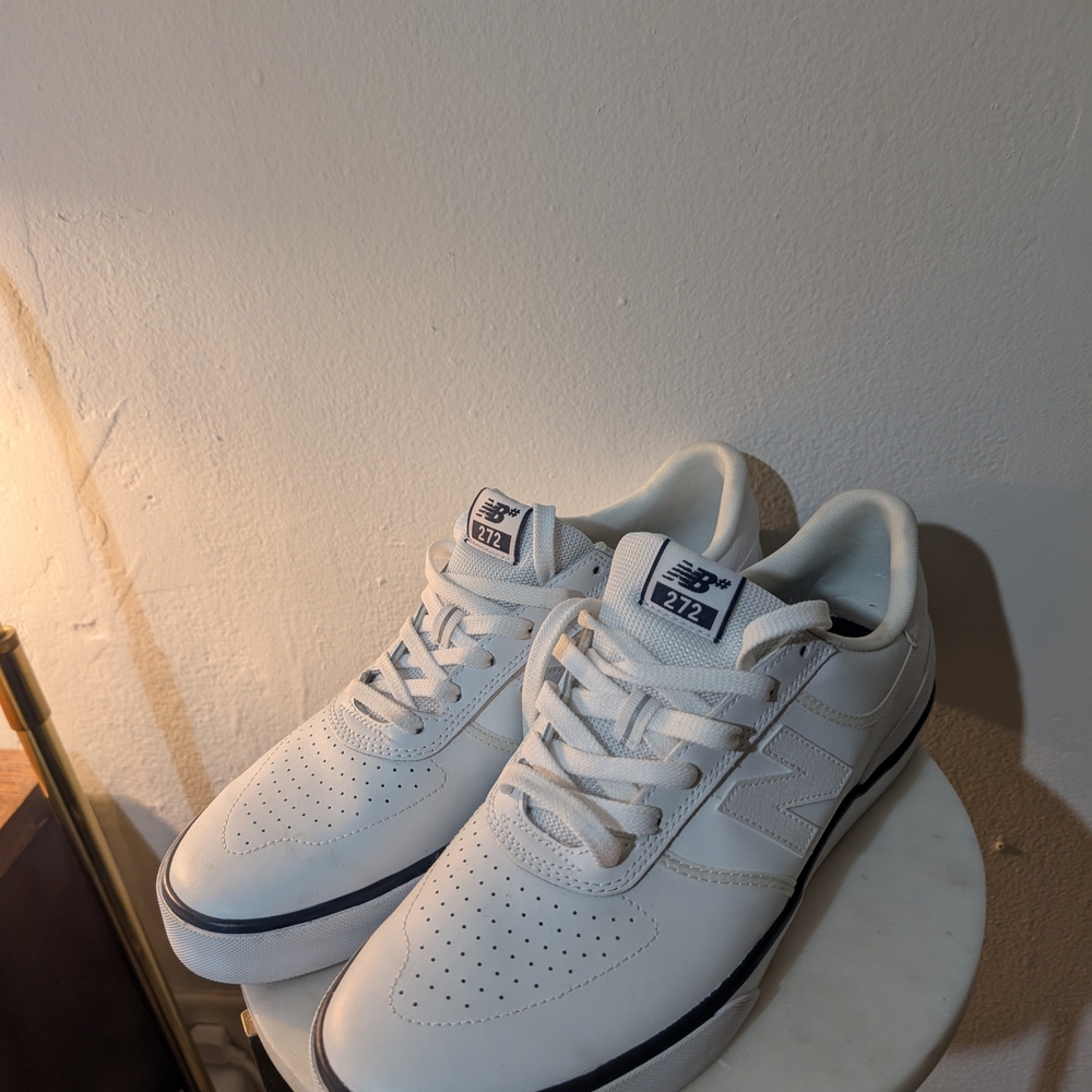 New Balance Men's White and Navy Sneakers Size 13